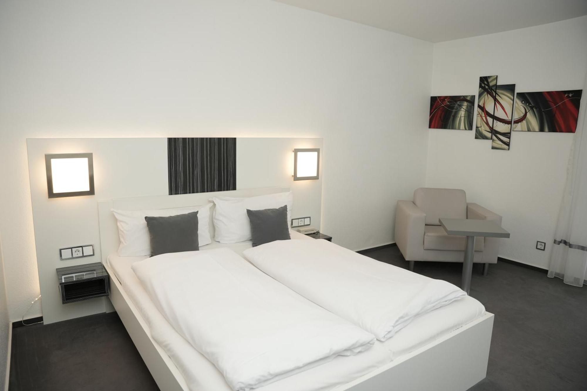 Weber Hotel マンハイム エクステリア 写真