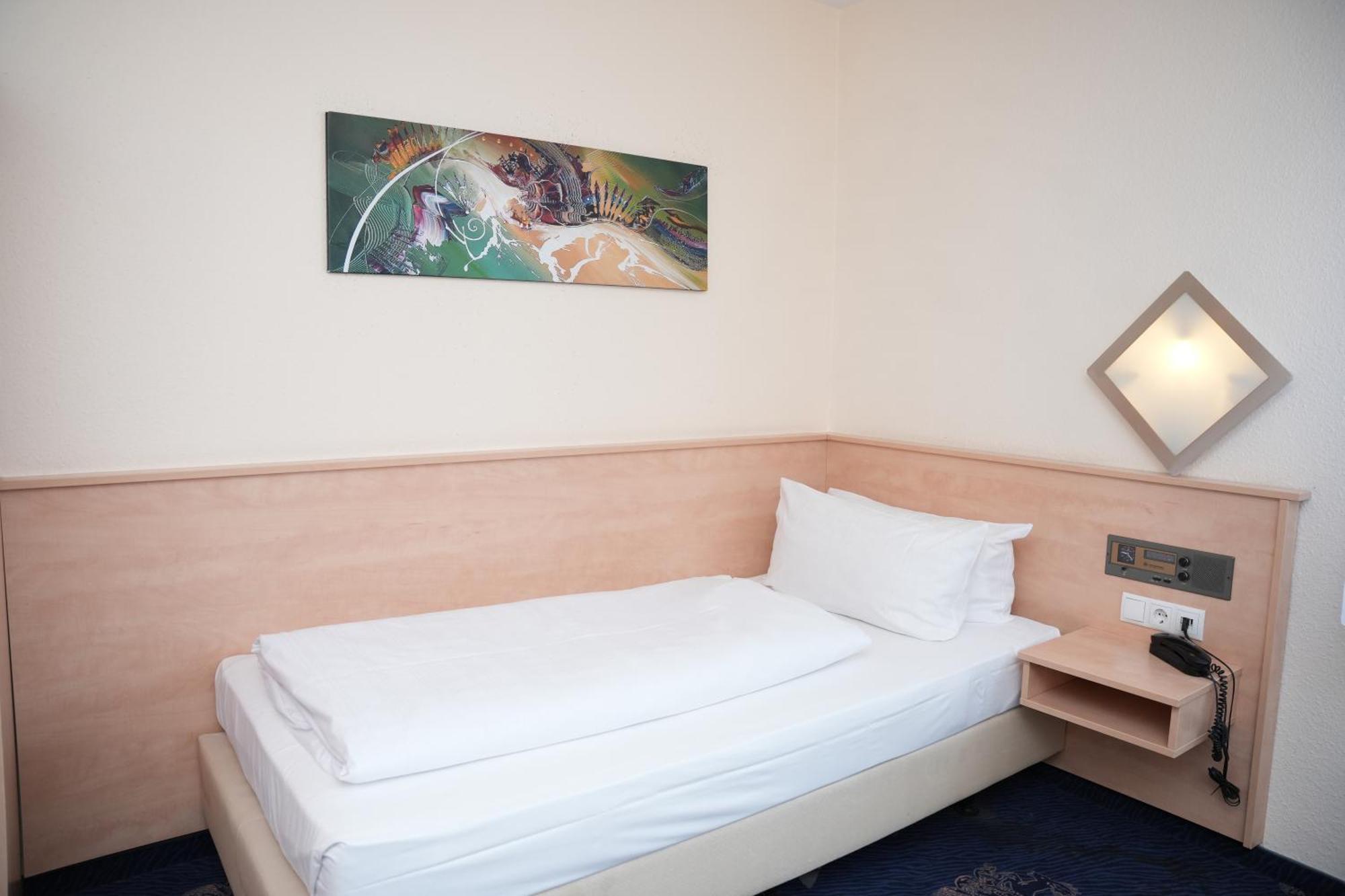 Weber Hotel マンハイム エクステリア 写真
