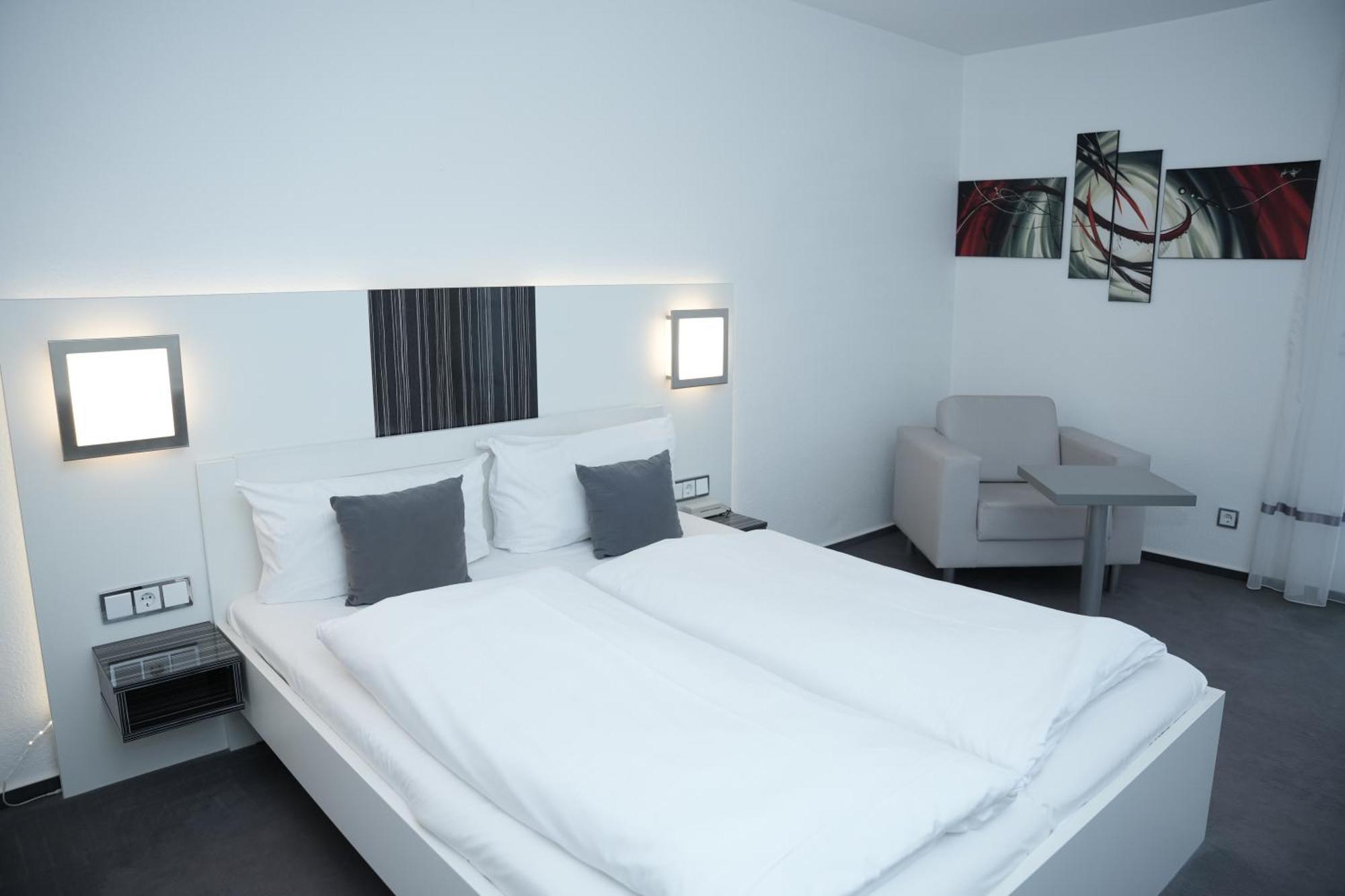 Weber Hotel マンハイム エクステリア 写真